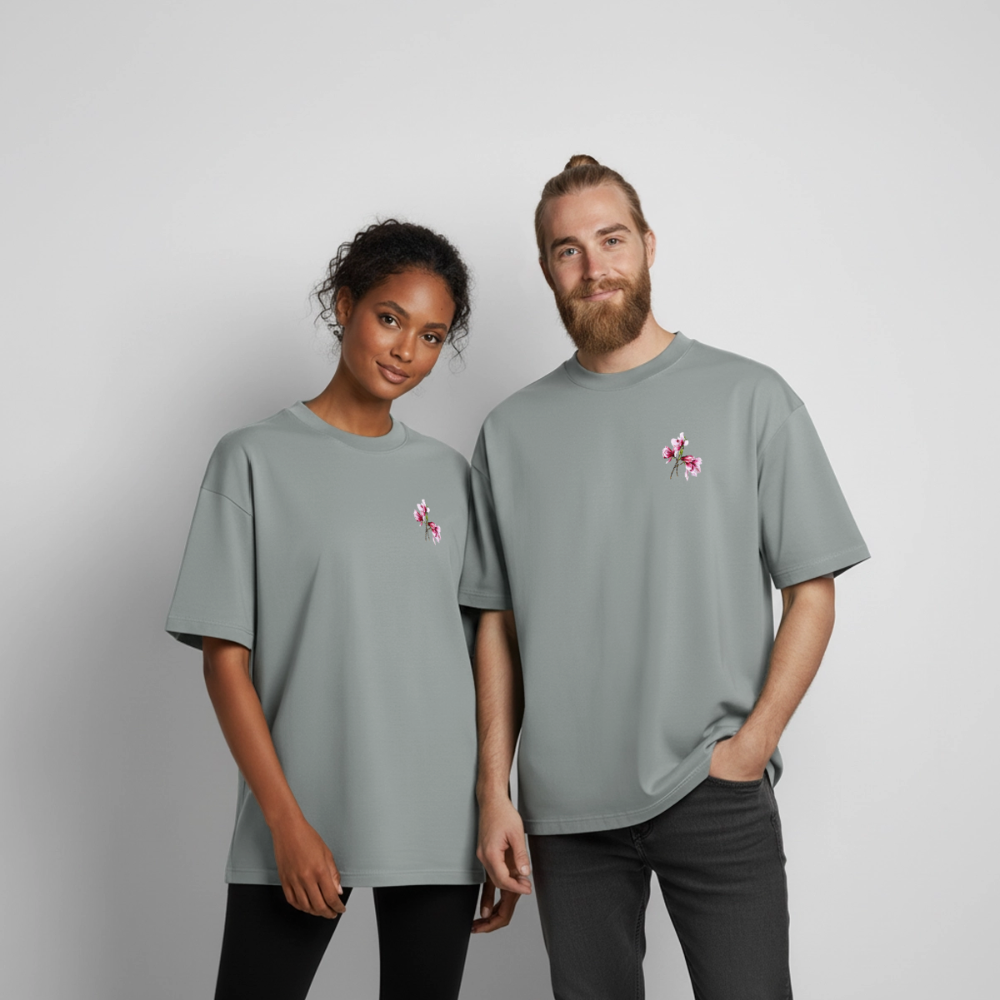 Still Growing - misty grey