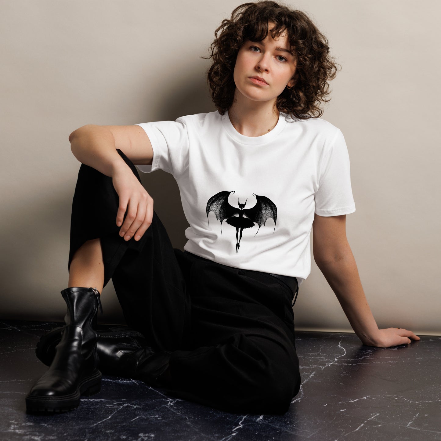 Baterina Premium T-Shirt